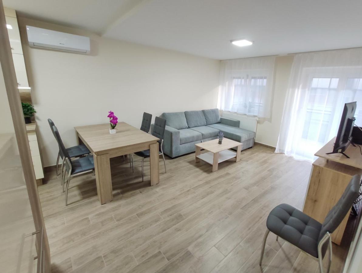 Trika Apartman Sárvár Exteriér fotografie