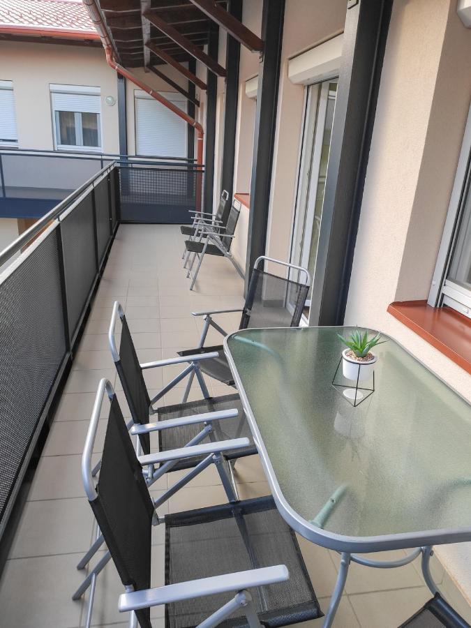 Trika Apartman Sárvár Exteriér fotografie