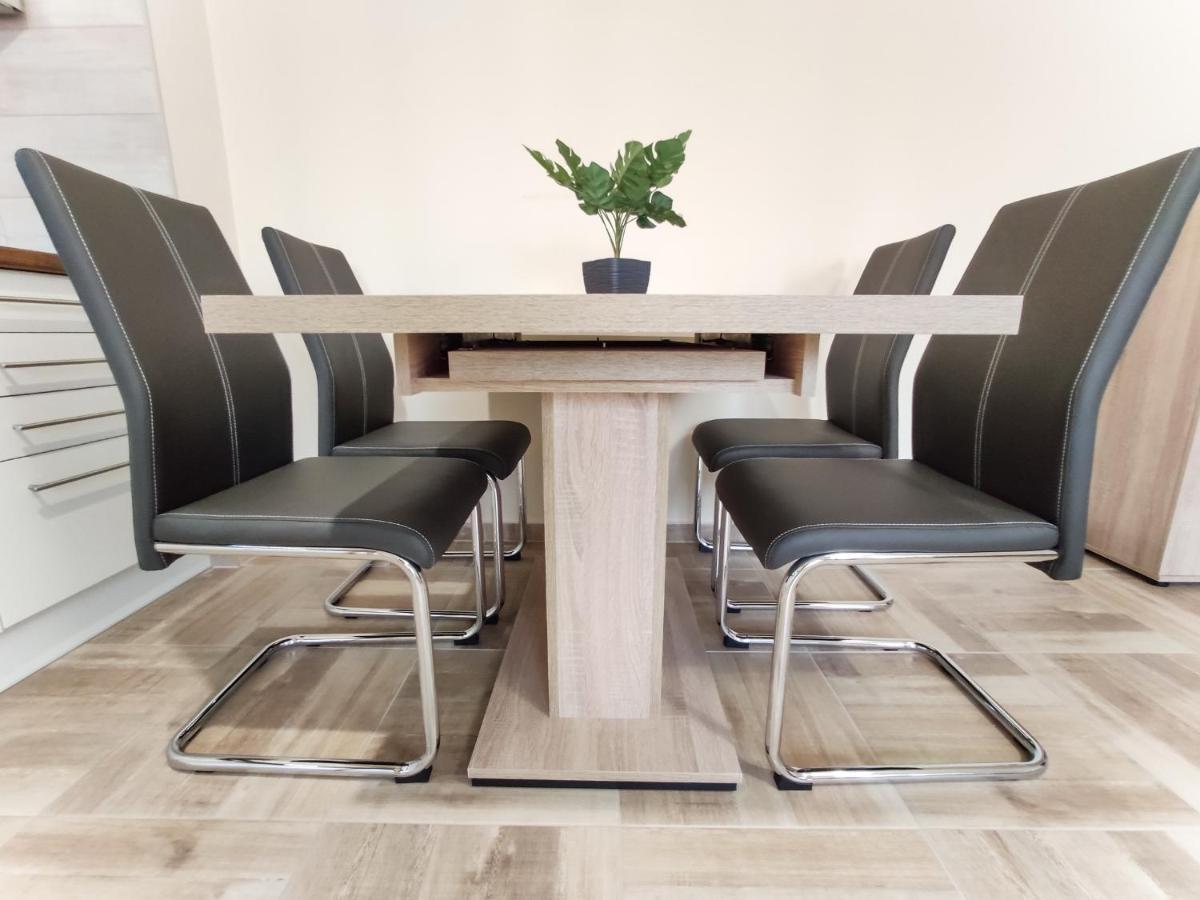 Trika Apartman Sárvár Exteriér fotografie