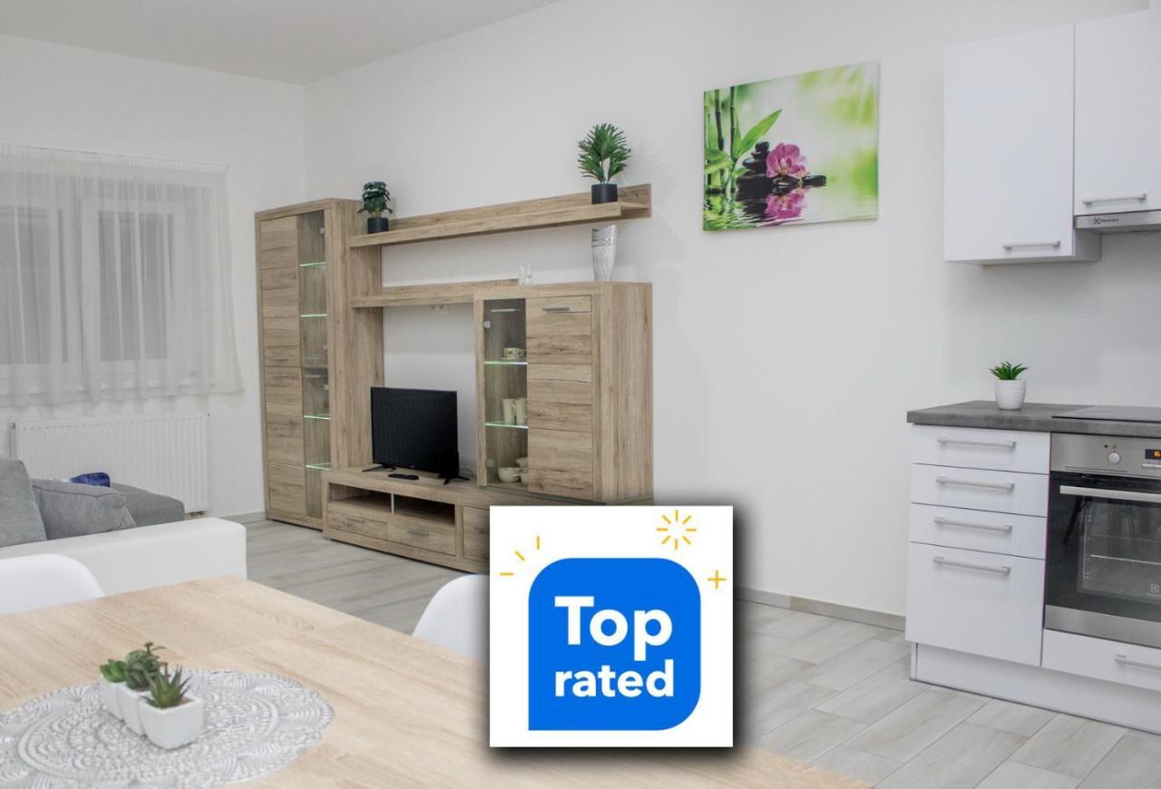 Trika Apartman Sárvár Exteriér fotografie