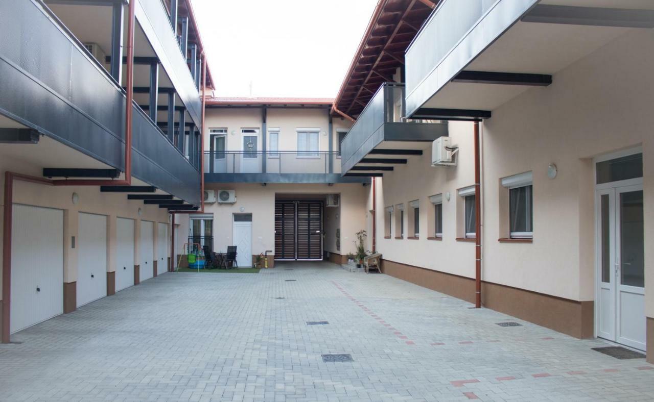 Trika Apartman Sárvár Exteriér fotografie