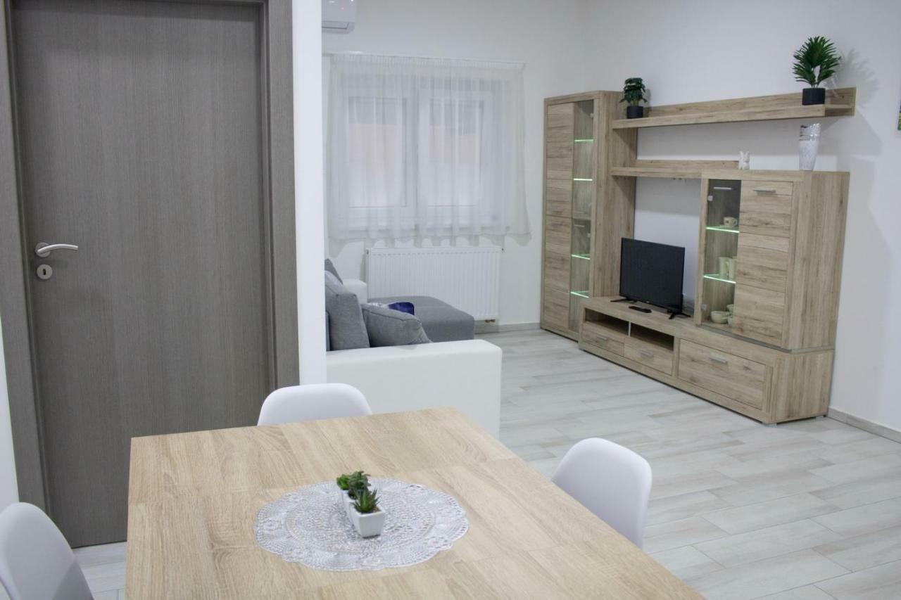 Trika Apartman Sárvár Exteriér fotografie